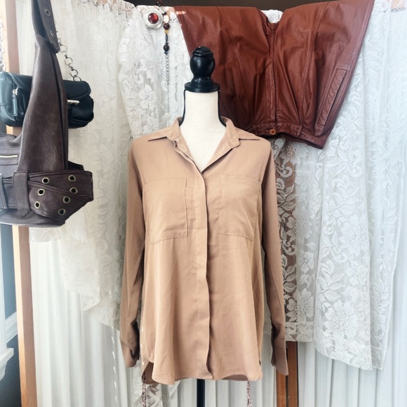 Basic Button-Up in Camel - Picture 4 of 4